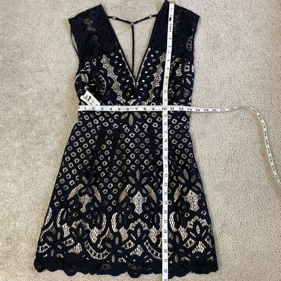 Free People NWT Lace Dress - Picture 5 of 8
